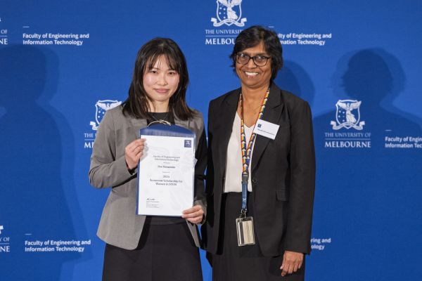 Lisa Yamamoto accepting award