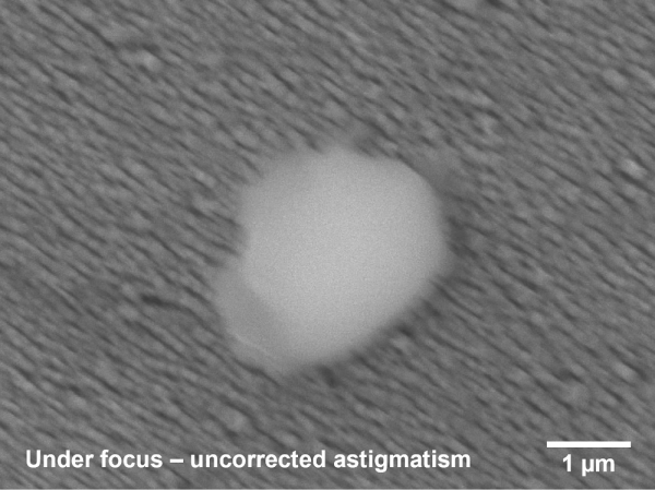 Astigmatism in under-focussed SEM